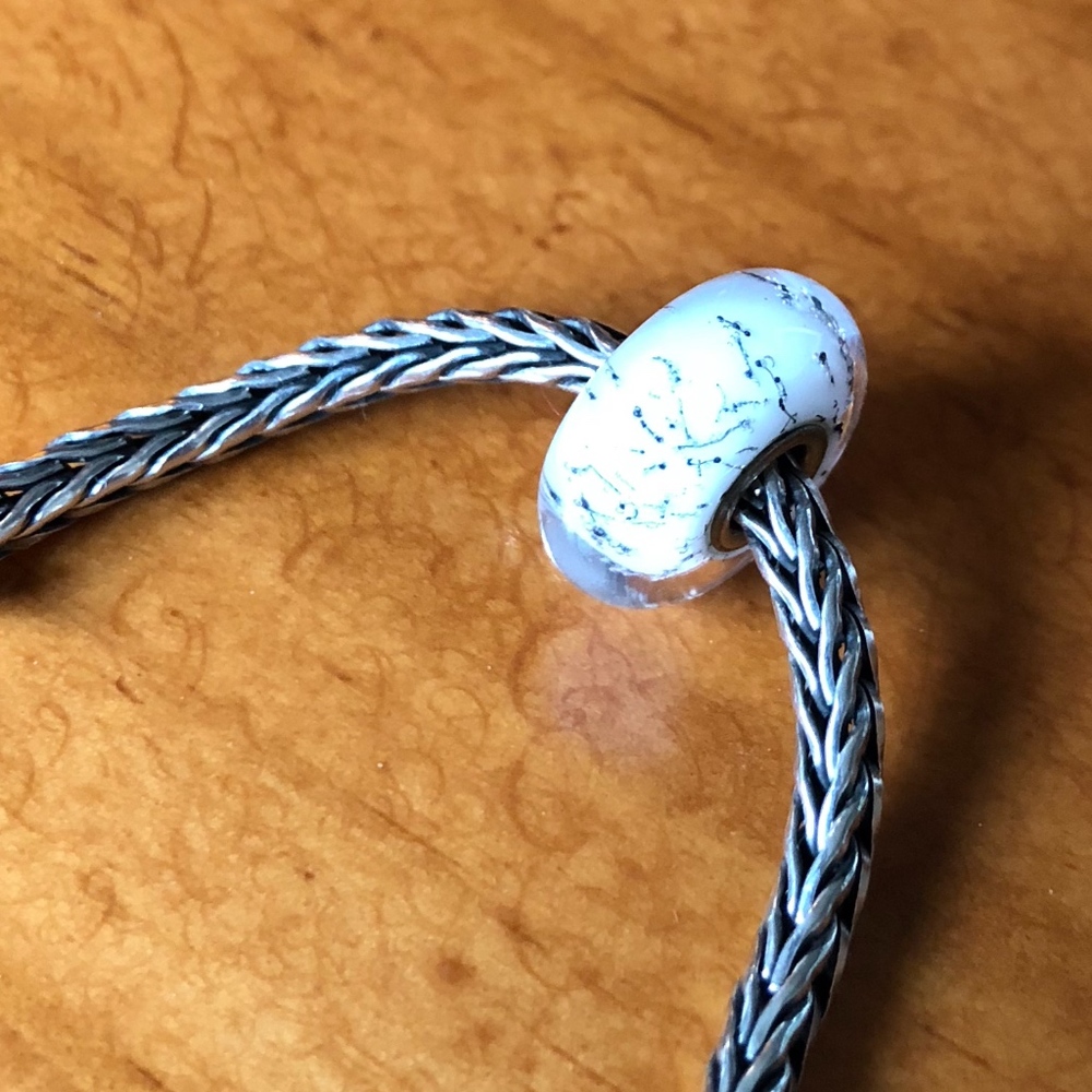 Black and White Authentic Trollbead